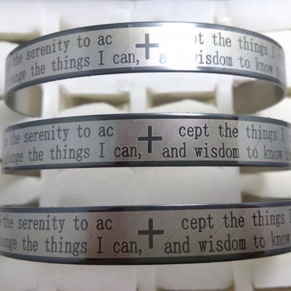 Unisex Serenity Prayer Cuff Bracelet - Picture 3 of 3